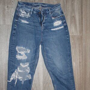 American Eagle Cropped Mom Jeans - 2 Short